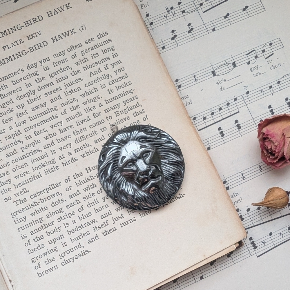 Black Lion Head Necklace Pendant - Picture 4 of 9